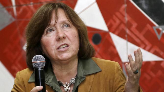 Belarussian writer wins Nobel prize, denounces Russia over Ukraine